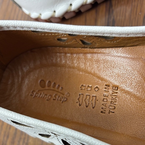 Spring step White Floral Cutout Women's Flats size 41 - Picture 5 of 6